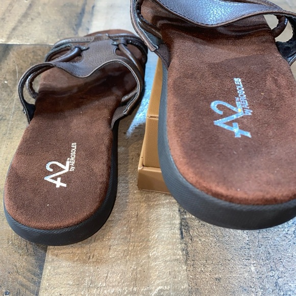 A2 by Aerosoles Brown sandals Women’s Size 9 Slip On, Faux Distressed Leather - Picture 7 of 15